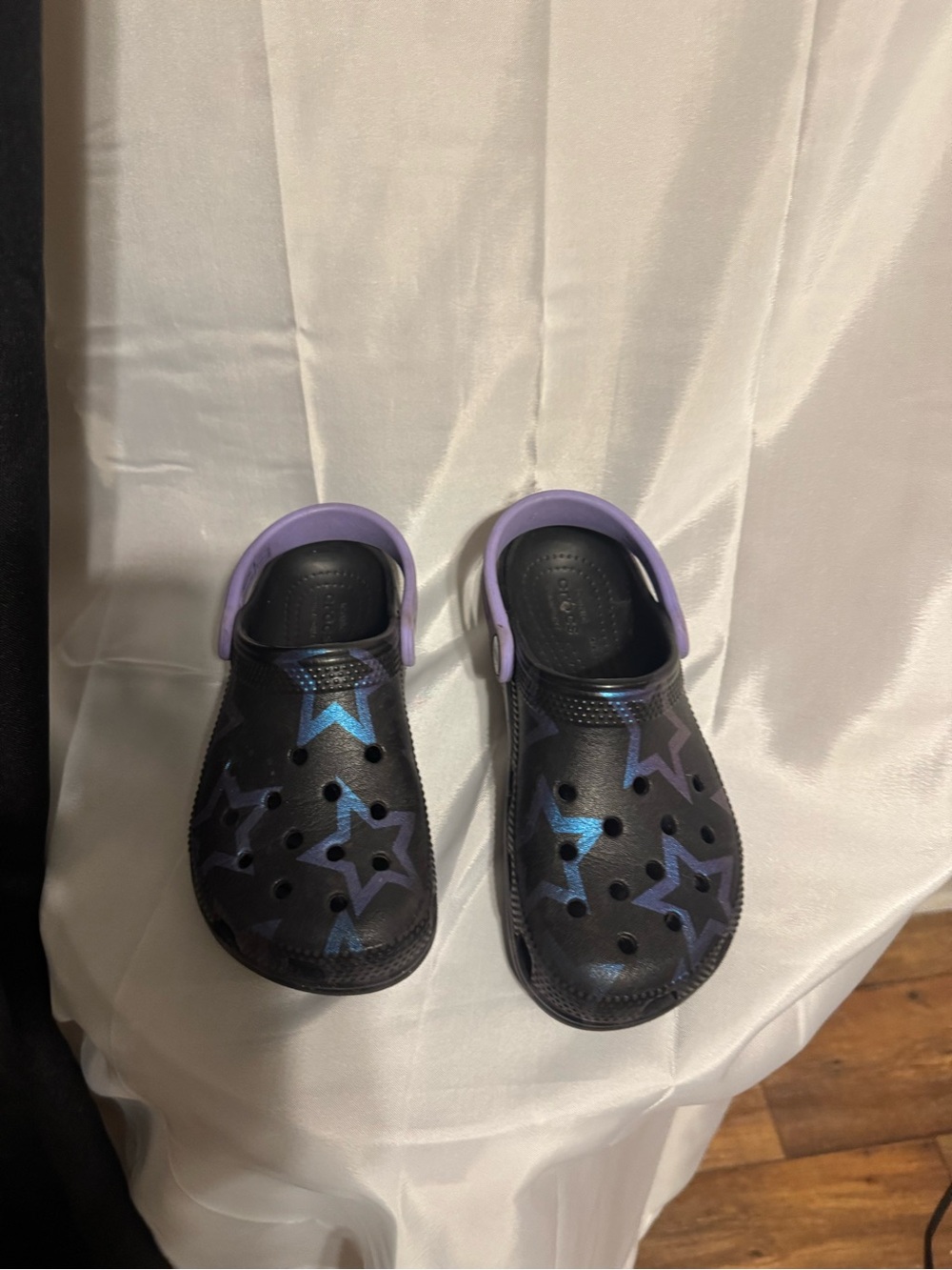 Kids Star-Print Clogs in Black and Purple - Comfortable Slip-On Shoes